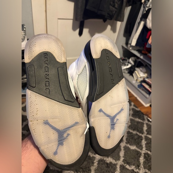Jordan 5 - Picture 2 of 2